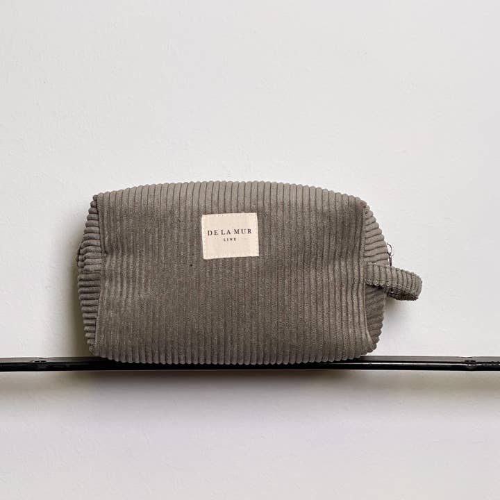 Ash Medium Toiletry Bag