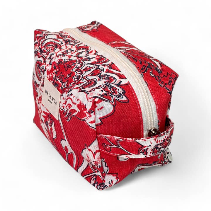 Medium Toiletry Bag Usha