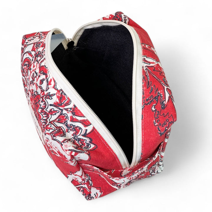 Medium Toiletry Bag Usha