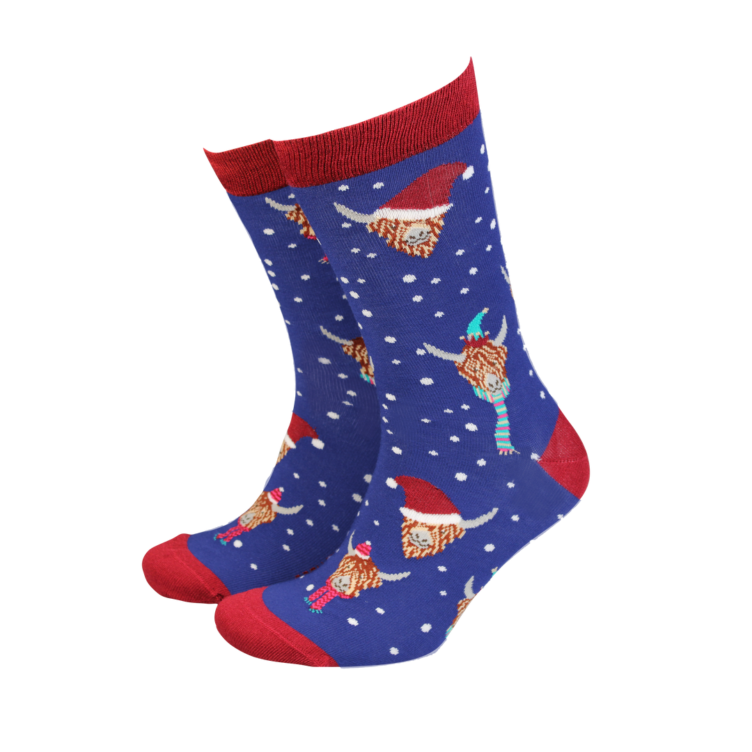 Christmas Highland Cow – Men’s Bamboo Socks