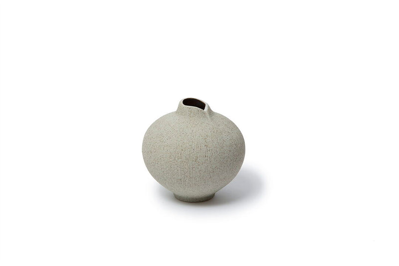 Line Medium Vase Sand Grey